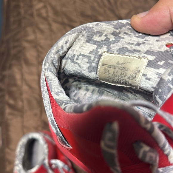 LeBron Zoom Soldier 6 - Picture 4 of 5